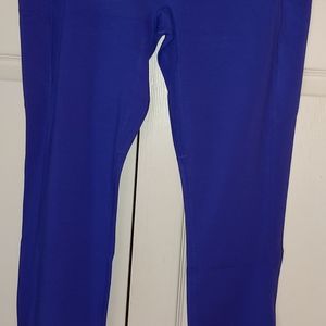 Fabletics blue leggings